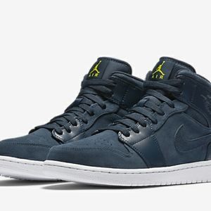 Air Jordan 1 Mid “Armory Navy”